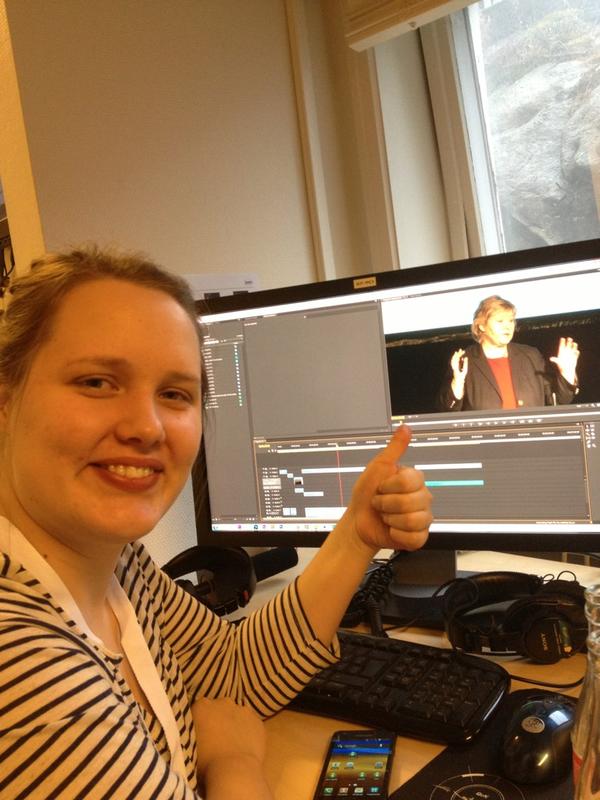 Duynguy's tweet photo. Sympvideo koser seg med klipping! #studsymp #sympvideo #symp13 http://t.co/MmVtAeAs