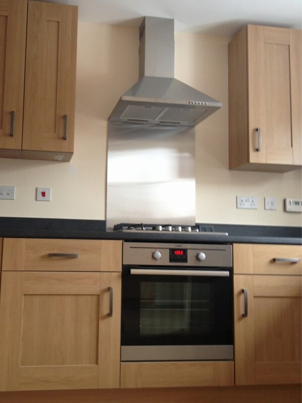A Topfit client kitchen with AEG appliance pack in Wiltshire. 
#AEGkitchen