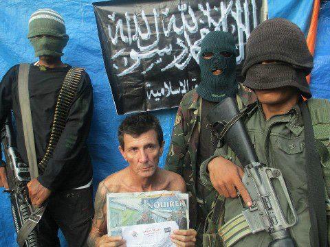 русские террористы в масках. палестинский исламский джихад. физический террорист. аль джихад. одежда террористов.