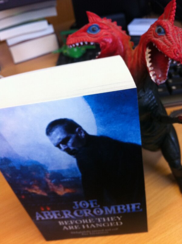 gollancz's tweet image. Reprint joy! 5th impression for this edition with illustration by Chris McGrath #Glokta