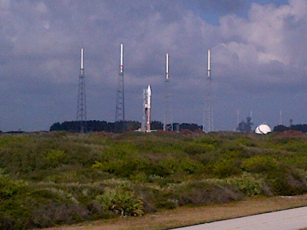 ulalaunch's tweet image. The #AtlasV with #TDRS K at the launch pad at Space Launch Complex 41 at Cape Canaveral. #launchfever