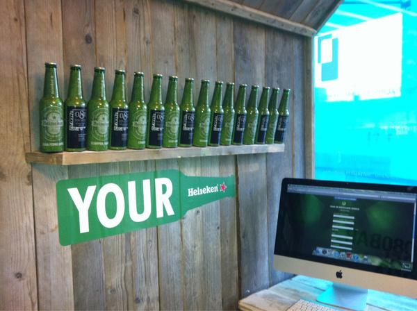 yo_dona's tweet photo. Con @HEINEKEN_ES en el @080_bcn_fashion http://t.co/6L7ruljt