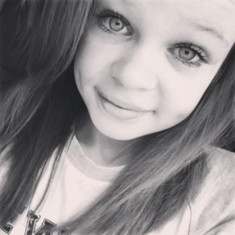 Danielle Louisa tweet media