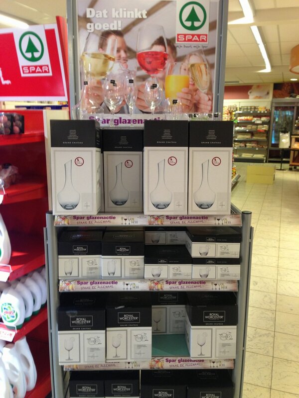 Spaar vanaf donderdag 14 februari zegeltjes van de Spar glazenactie. Mooie set voor slechts €2,99 en 30 zegels!