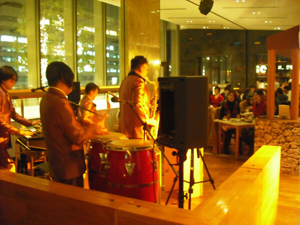 (marunouchi) HOUSE tweet media