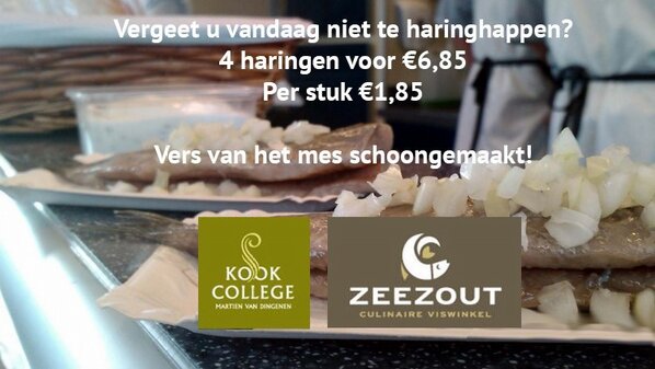 Kook_College's tweet photo. Aswoensdag! En dat betekent maar 1 ding... haringhappen! 

4 haringen voor €6,85 &amp; €1,85 per stuk http://t.co/D4tOmkCM