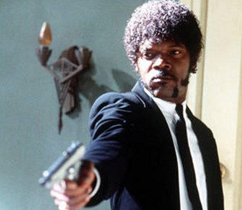 paslanmazfritoz's tweet photo. ''Erdemli adamın yolu bencillerin insafsızlıkları ve kötü insanların zulmüyle sarmalanmıştır.'' - (Pulp Fiction) http://t.co/Jm3DUMk5