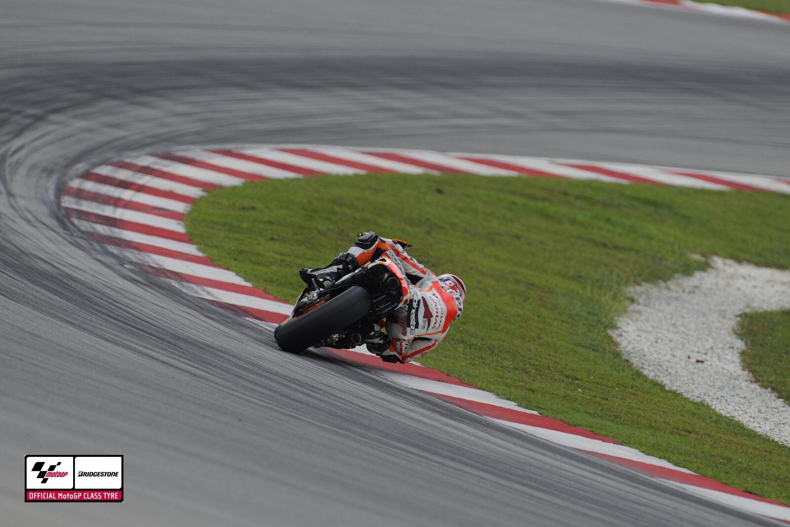 BC0cJdrCYAADRRf.jpg:large