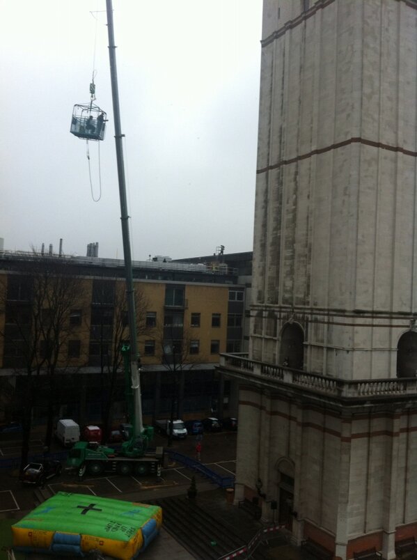 MoveImperial's tweet image. GR8 view from the office of 2day's @ImperialRAG bungee jump! Fair play to all that jump! Hope you raise lots #impcol