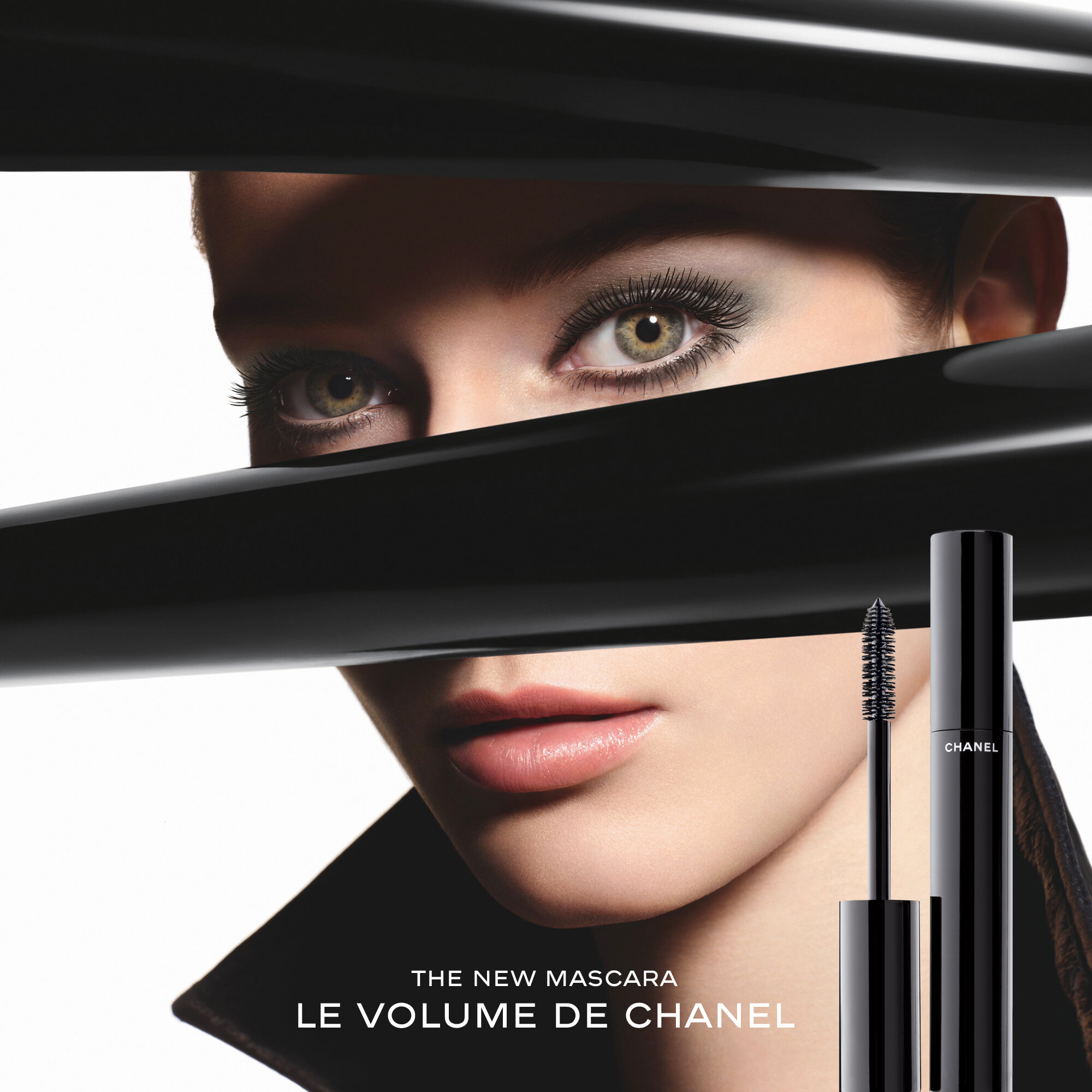 04 Chanel Le Volume de Chanel Mascara #30 Prune swatches