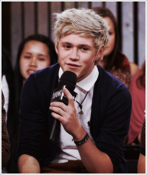 My1Direction_'s tweet photo. Cute http://t.co/KEbB4ZzR