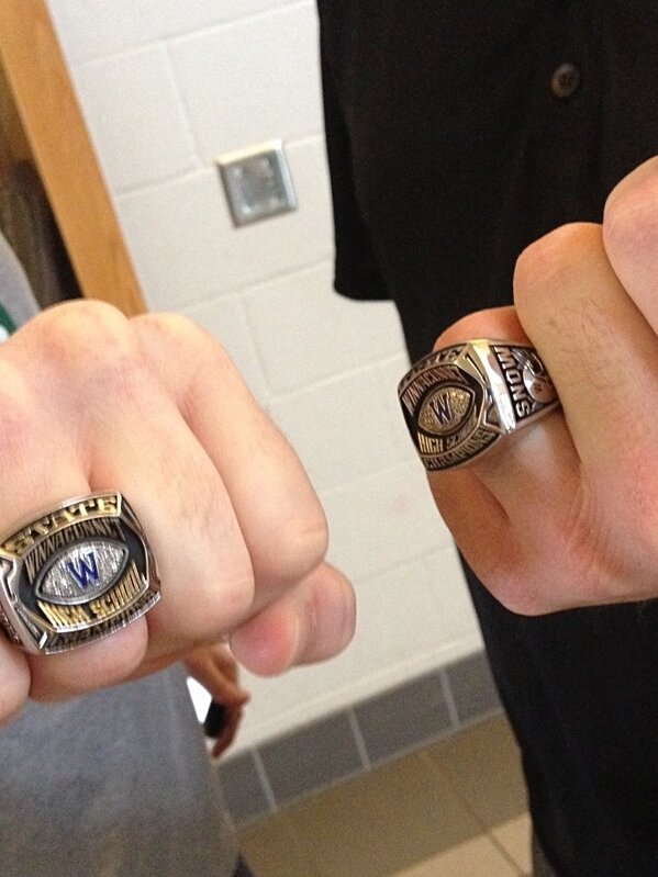 WHSWarriorFB's tweet photo. Rings are in! http://t.co/eU1bRTSP