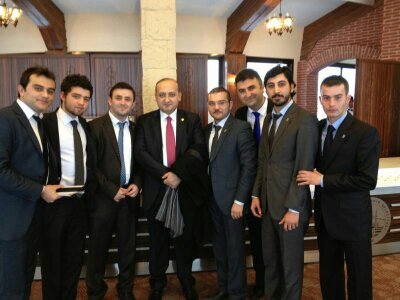 Yürütme Kurulu Üyelerimiz bazıları ve 
@yakdoganstar <a href="/tayfuncelikk/">Tayfun Çelikkıran</a> 
@AK_SES <a href="/emr_sgl/">Emre Sağlam</a> <a href="/bilalarkali38/">Bilal Arkalı</a> <a href="/AKGenclikGM/">AK Gençlik</a>