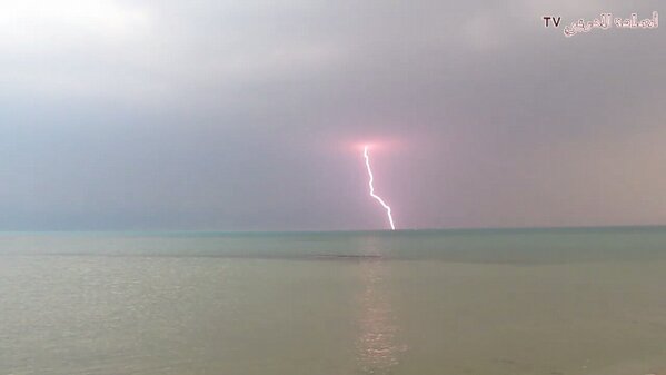 سلسلة لقطات من عاصفة الرايس يوم 4/ 1 /1434 وهذه بعض الصور من العاصفه القويه  10/1