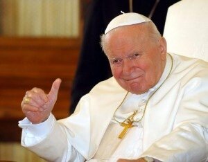 catolicos_es's tweet photo. Rezamos por el nuevo Papa , JP II confía en nosotros http://t.co/qVBPNBp0