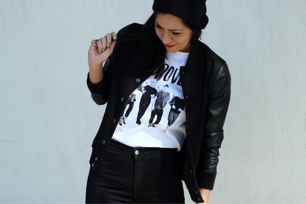 herstylestation's tweet photo. Black and white is the new black. Post preview! #ootd #styleblogger http://t.co/4UrGh4aw