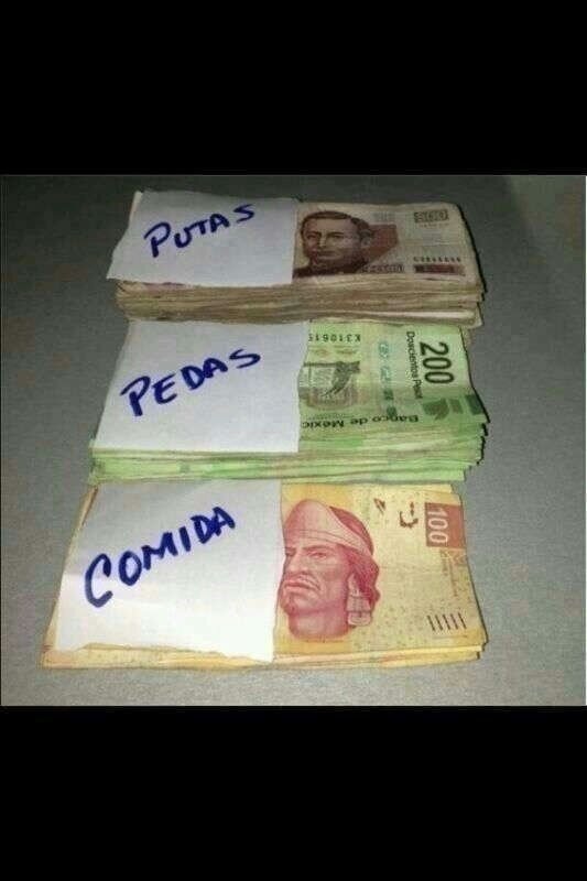 el_popis's tweet photo. Mis provisiones para el fin #pum #agarrenseranflas http://t.co/NYSk0SNt