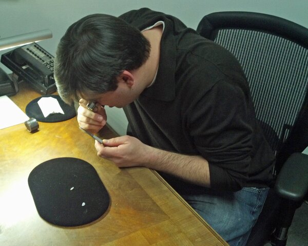 GemsAround's tweet photo. A little look behind the scenes @GemsAround Here is new inventory, just received, getting its first exam. http://t.co/93yiUjV3