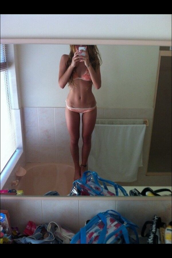 StayStrong1002's tweet image. #fitspo Can I pleease have a body like this?! HOW?! #help