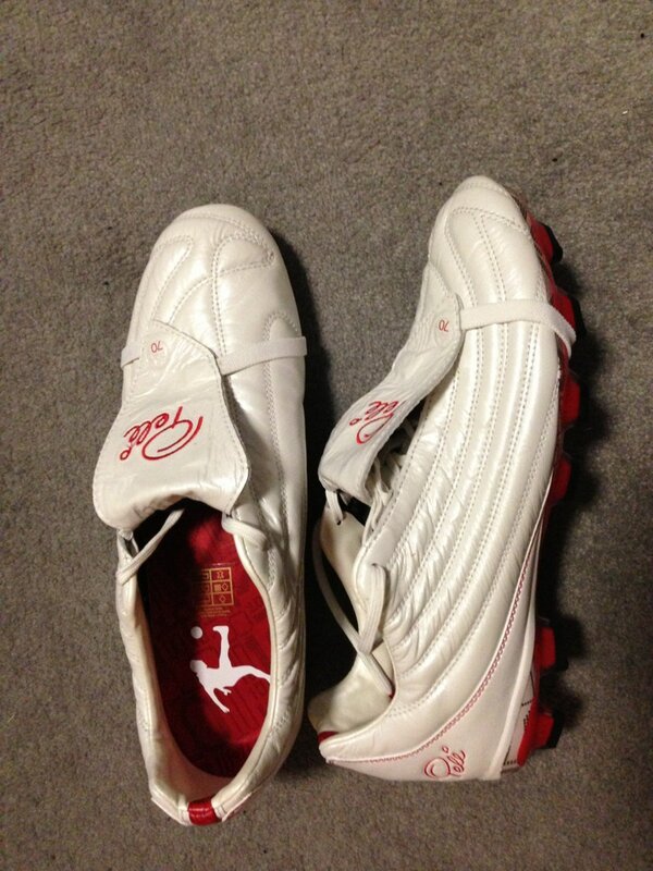 LSmith2908's tweet photo. Can't wait to test these out #Newboots http://t.co/2U7IigW