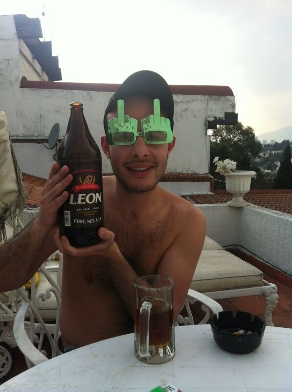 el_popis's tweet photo. Los domingos no se perdonan #frasesdelpopis http://t.co/ZYekUkmA