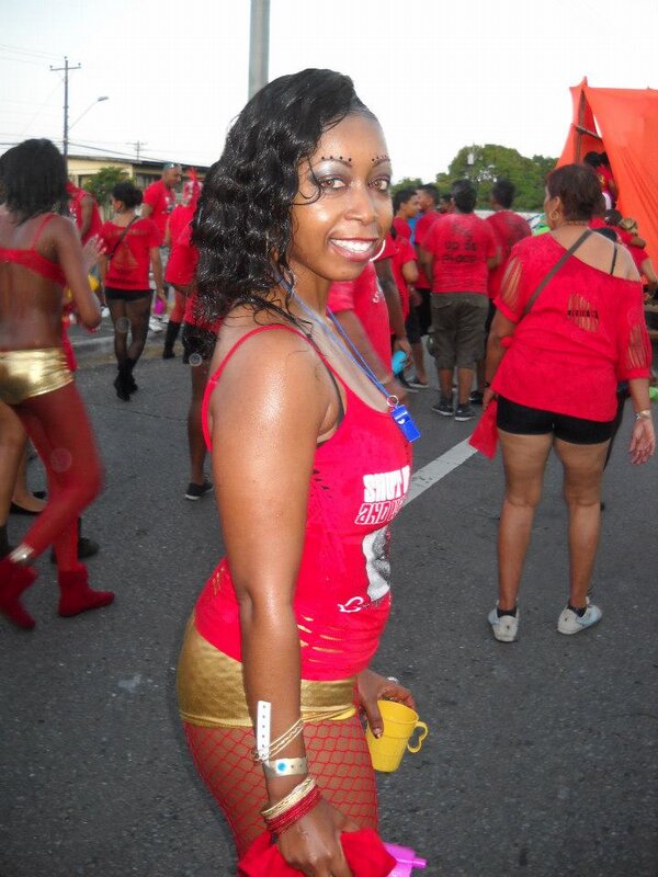 glamxpress's tweet photo. Spotted in her Brazilian loose wave.. Glam Goddess #shereadytogeton http://t.co/BH2no4YG