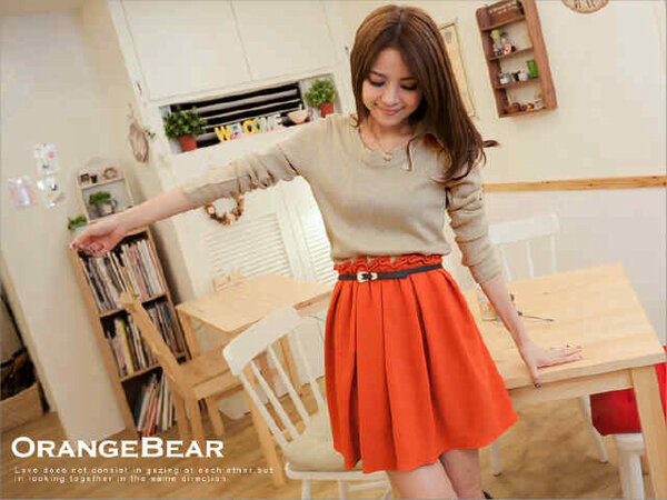 Orange dress <a href="/130/">ゴリにょん</a>