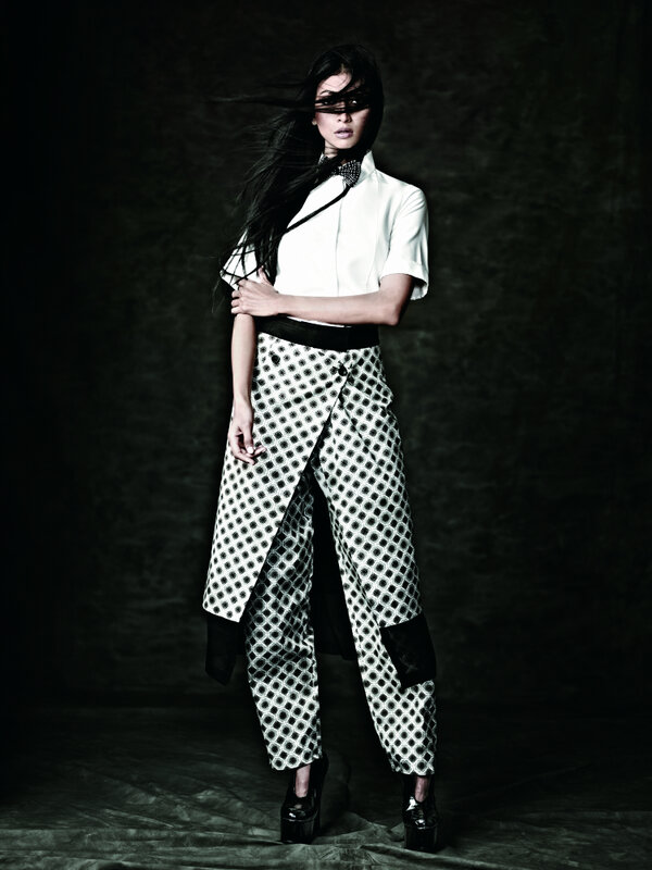 ELLEINDIA's tweet photo. The enchanting Lakshmi Rana captured by the brilliant R Burman for the cover story in #ELLEFeb13. http://t.co/1GvEFEq3