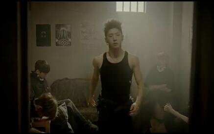 bangstersMY's tweet photo. [SCREENCAP] B.A.P One Shot MV- Yongguk's muscles everywhere..~ >.< (8) #BAPOneShot http://t.co/x83YzjYd