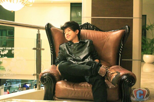 ranzkyle's tweet photo. im your superhero ;) http://t.co/ZHVcPckv