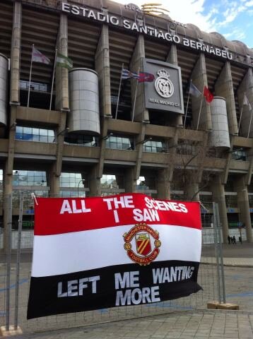 Aldy26Assa's tweet photo. salah satu flag Red Army yang telah tiba Madrid... tepat di depan Santiago Bernabeu... #VivaRedArmy http://t.co/SqlqoZQf"