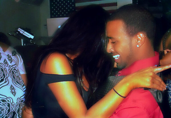 xx1grantKiKi's tweet photo. Lol!!!!!!!!! Jay and I laughing. Ty Clint for this 1 :) I love my handsome hubbyy @Jaymainedg Almost fell off lol!!! http://t.co/9BK1WLms