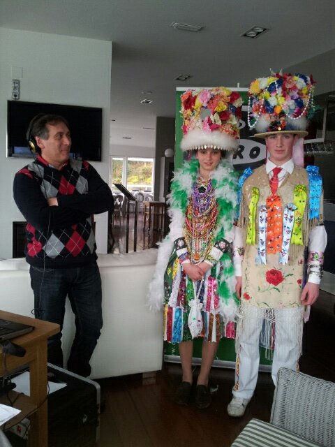 CobresRural's tweet photo. #ondacero entrevistando a los #madamas y #galans en el #restaurante el laurel en cobres @cra_  @MiniaTurgalicia http://t.co/Pomn5UvL