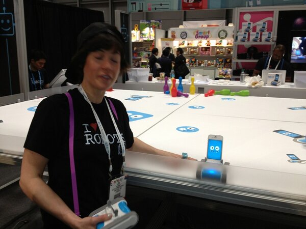 wjcorbett's tweet image. Cool new robotic tech at the Toy Fair NYC. #toyshow #nyc #toytech