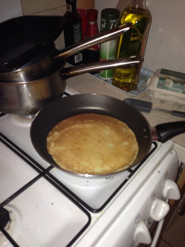 JudgeTheFuture's tweet image. Shelby's perfect pancake #cookinggenius