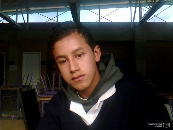 97Ederson_Maka's tweet photo. (Y) http://t.co/MwH0CTcO