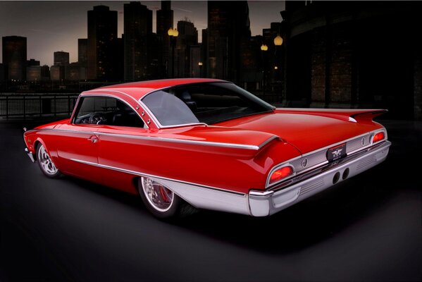 PopHotRodding's tweet image. Tailfins are awesome autmotive design cues we miss; which car has your favorite? #tailfins, #formoverfunction, #style