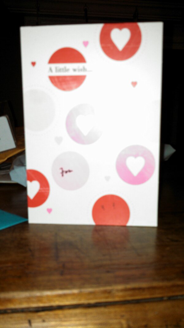 Mel_Kel3's tweet photo. First Valentine #babyalva http://t.co/l8cMnq8R
