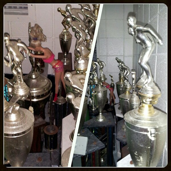 PoolBarbie12's tweet photo. I will not be a trophy wife. #wheresbarbie http://t.co/z5PPqge9