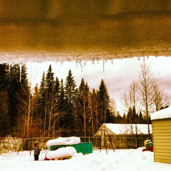 beautifulbcbot's tweet image. by megmardixon16 instagr.am/p/Vpv0ufAUzL/ Bored at work, happy Tuesday. #snow #winter #chasingsnow #kids #...