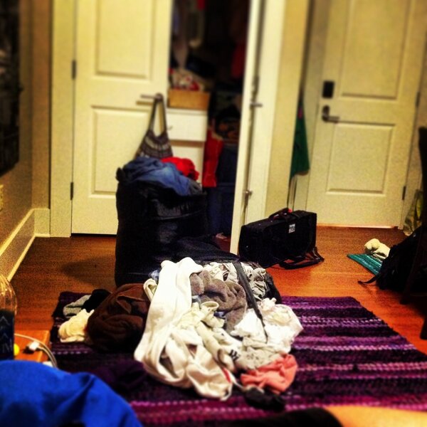 whipmegan's tweet image. Just finished cleaning the kitchen and I still have all of this laundry to fold :*( #independentproblems