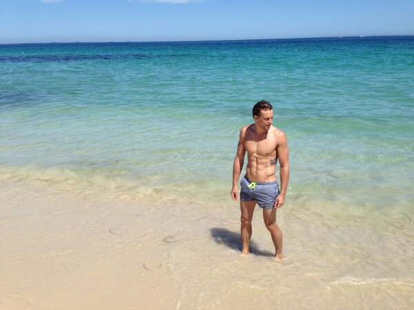 electrorock's tweet photo. taking a #beach walk @ cott this morning. #Australia is #paradise http://t.co/I1z67H64