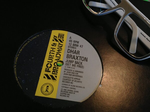 JasonBradbury's tweet photo. ... the tunes not on #Spotify are on my HDD - if I can share them too (legally?)- I will :D #VinylToDigital http://t.co/0f3gkHfg