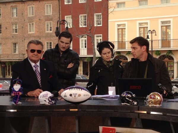 espn's tweet image. When Mike Ditka is wearing his sunglasses, you know it’s go time (via @balbonik) -&amp;gt;