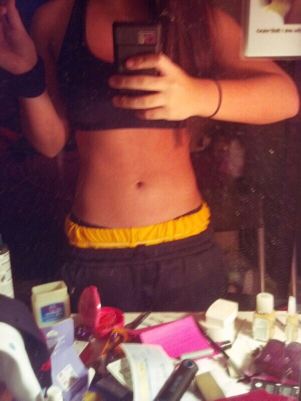 AtMyAllTimeLow's tweet image. #flashyourabsfriday #picslip #firstoffebruary #progress #almostabs
