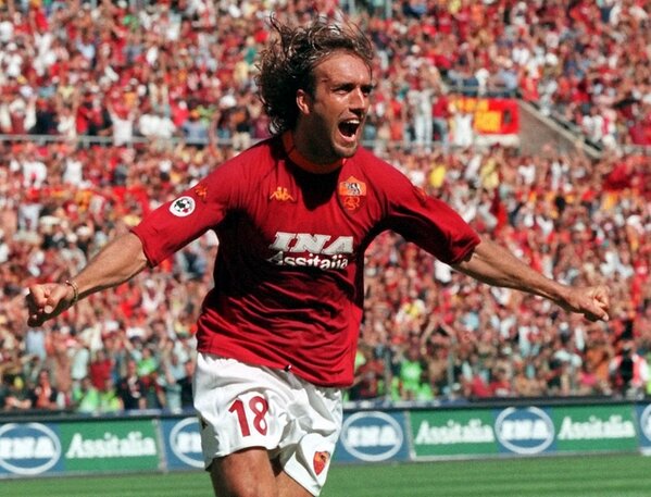 Illanto's tweet photo. #GabrielOmarBatistuta#Roma#AsRoma#18#UltimoScudetto#Mitraglia#ReLeone#FelixCumpleanos http://t.co/RHzBHxvG