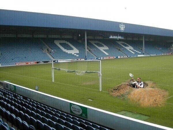 ODDSbible's tweet photo. Peter Odemwingie has done it, he's finally made it into Loftus Road! http://t.co/F2aGSC4u