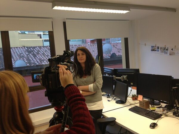 CoworkingCo's tweet photo. Celeste Senes entrevistada por TV Girona en @CoEspai http://t.co/iC7h3IX1