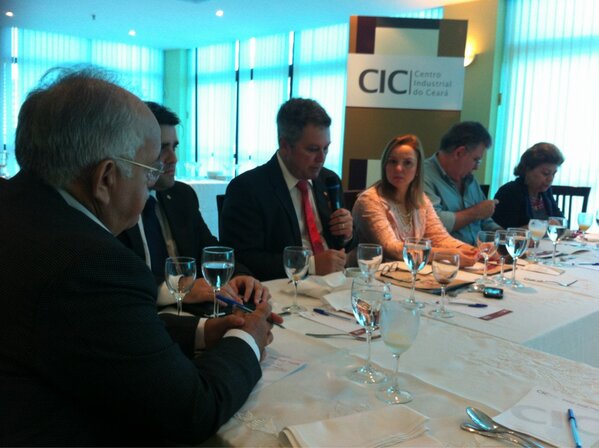 barbosanicolle's tweet photo. @CIC_Ceara recebe PGE Dr Ricardo Machado, na pauta a Vergonhosa PEC37. @BaladaIn @drauziobl @SuzeteN @diarioonline http://t.co/Yp8mbNCt
