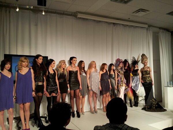 LindsayMachete's tweet photo. @Sebastianprocan canada connect! http://t.co/wQcfgRc3
